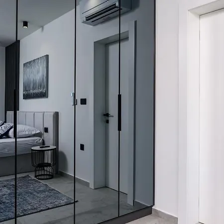 Luxury Adriatica-*heated Pool-sauna-jacuzzi* Villa Trogir