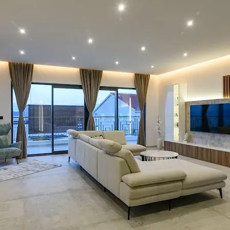 Luxury Adriatica-*heated Pool-sauna-jacuzzi* Villa