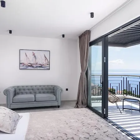 Luxury Adriatica-*heated Pool-sauna-jacuzzi* Trogir