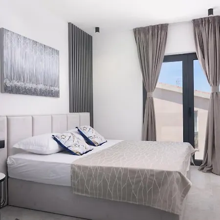 Luxury Adriatica-*heated Pool-sauna-jacuzzi* Villa