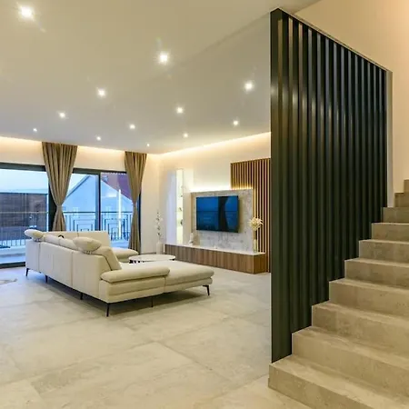 Luxury Adriatica-*heated Pool-sauna-jacuzzi* *