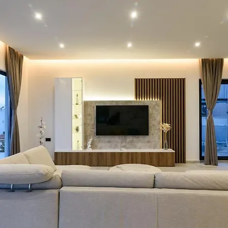 Villa Luxury Adriatica-*heated Pool-sauna-jacuzzi*