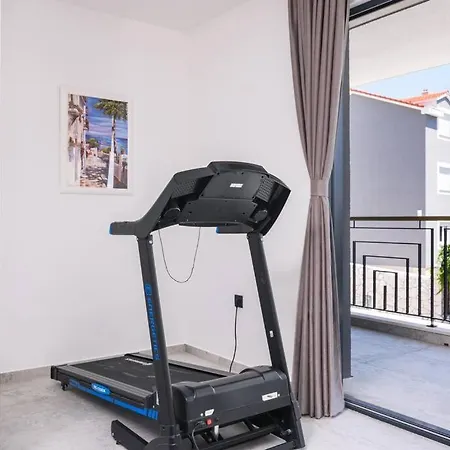 Luxury Adriatica-*heated Pool-sauna-jacuzzi*