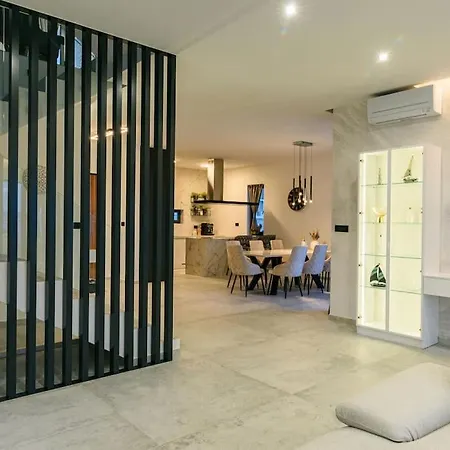 Luxury Adriatica-*heated Pool-sauna-jacuzzi* Villa