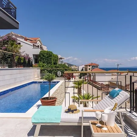 Luxury Adriatica-*heated Pool-sauna-jacuzzi*