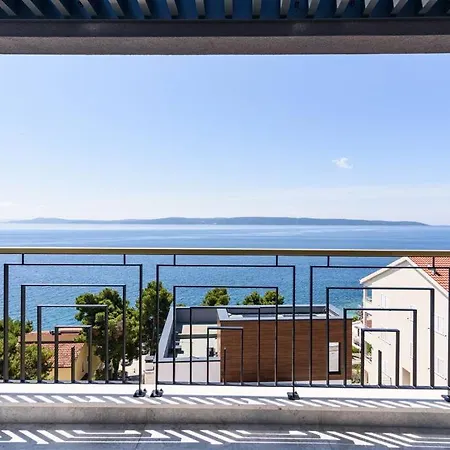 Luxury Adriatica-*heated Pool-sauna-jacuzzi* Villa Trogir