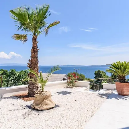 Luxury Adriatica-*heated Pool-sauna-jacuzzi* * Trogir