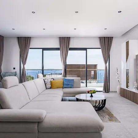Luxury Adriatica-*heated Pool-sauna-jacuzzi* Trogir